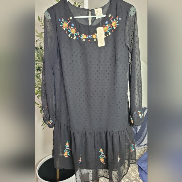 Japna Black Embroidered Dress  Small - Picture 1 of 4